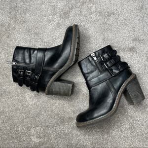 WHITE MOUNTAIN Jojo Black and Silver Block Heel Buckle Detail Heeled Booties 6